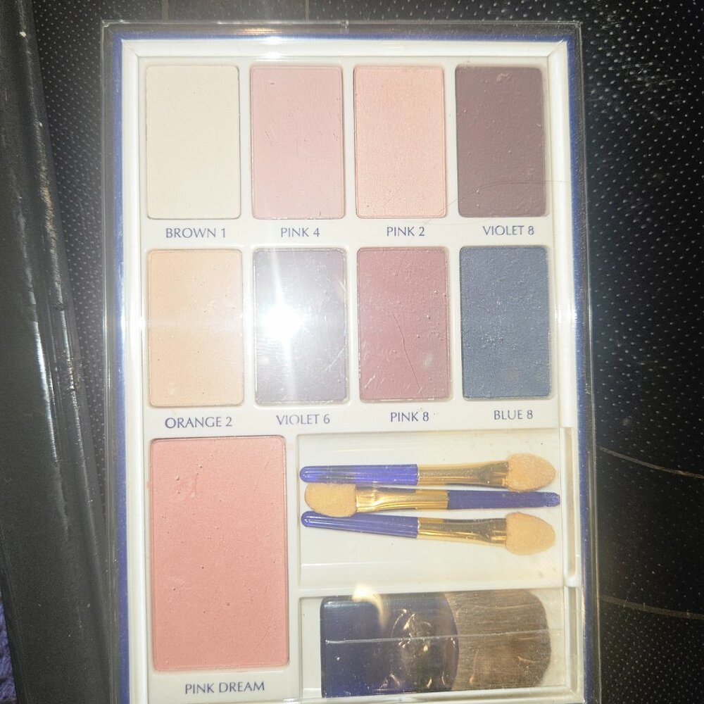 Make up palette set
